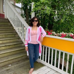 Meet your Posher, Zohra